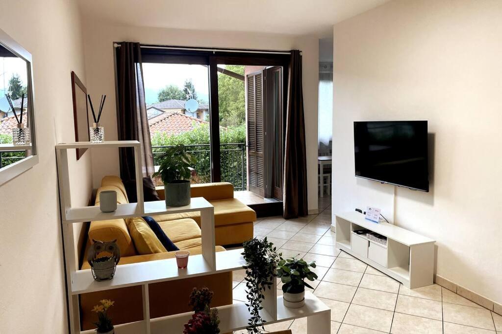 Hygge Holiday House Luino Ngoại thất bức ảnh